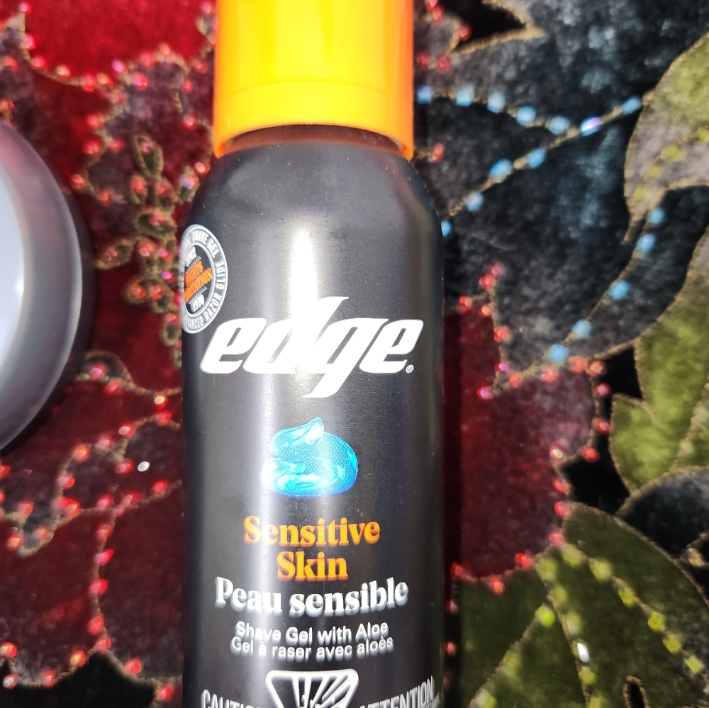 Doves mens body care. - Picture 4 of 5